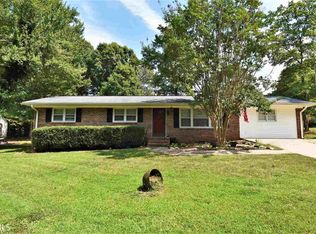 226 Friar Tuck Rd, Clarkesville, GA 30523