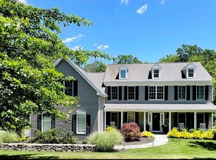 5 Chelsea Dr, Danbury, CT 06811