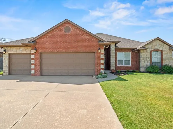 10809 Middlesbrough Ln, Yukon, OK 73099
