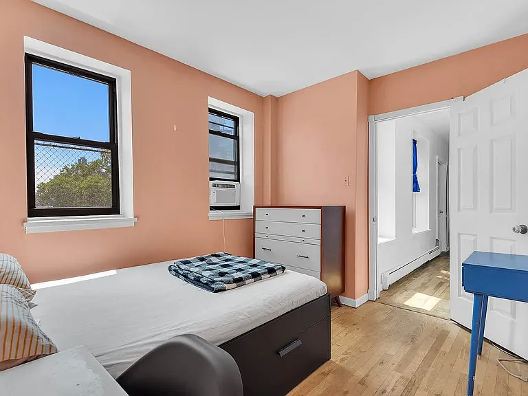 147 S Oxford St #4A — Photo 3