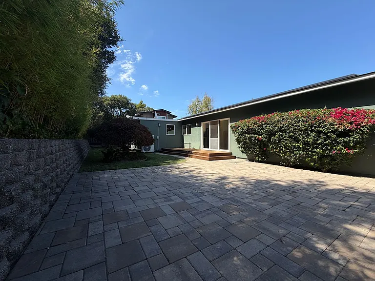 800 Buckland Ave — Photo 26