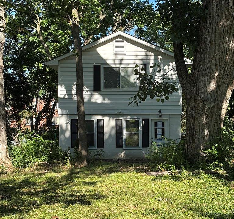 1st image of 4131 Wright Ave