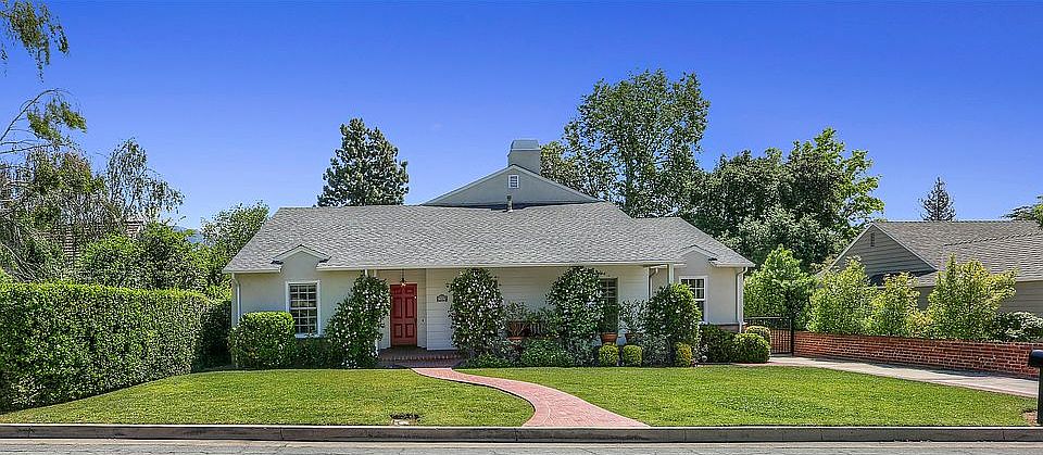 1st image of 4444 Hobbs Dr
