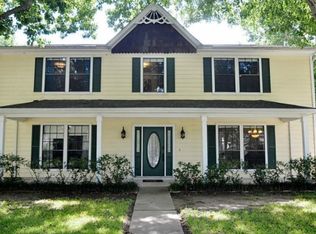 2719 Country Place Dr, Richmond, TX 77406