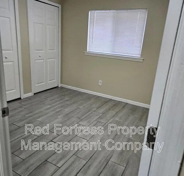 5319 27th St SW — Photo 6