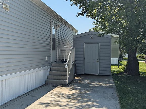 3rd image of 1727 S Morningside Dr