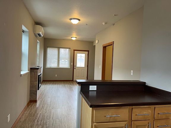 2nd image of 1335 Dakota St #11536303