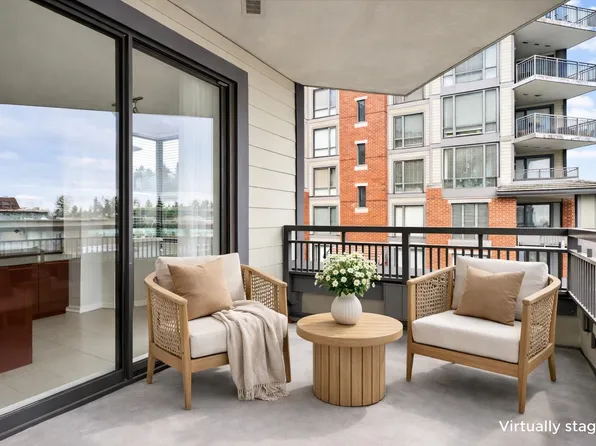 1551 Foster St #406, White Rock, BC V4B 5M1