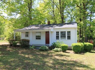 124 Manor Dr, High Point, NC 27260