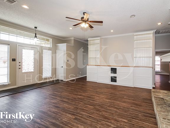 4th image of 2804 Pinnacle Dr