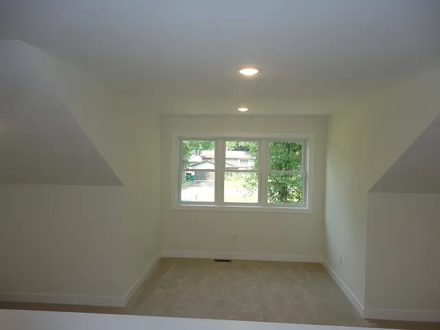 12035 Ash St — Photo 11
