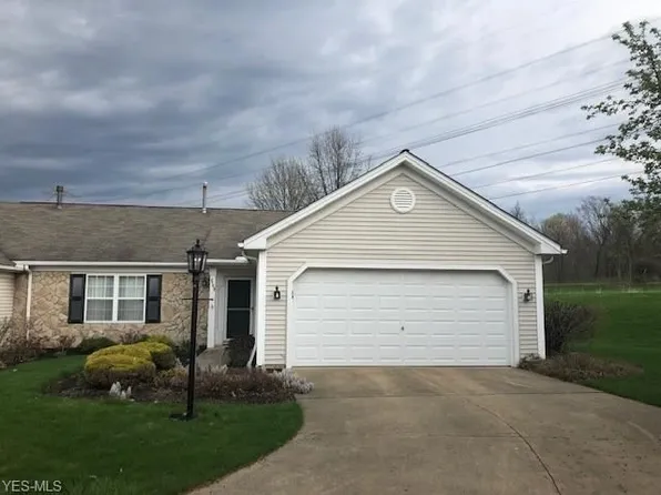8789 Stuart Ln, Northfield, OH 44067