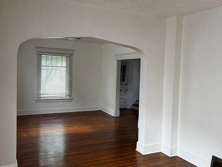409 E Baldwin Ave — Photo 8