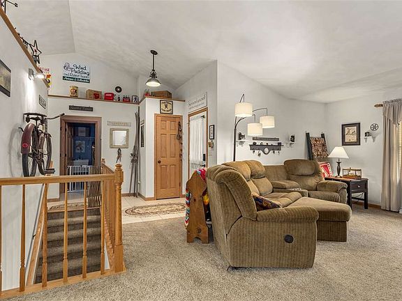 3rd image of W6608 Flagstone Ct