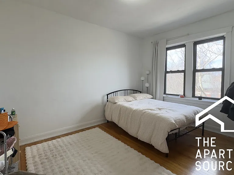 2921 W McLean Ave #2E — Photo 5