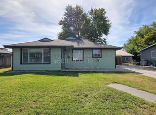 317 W 12th Ave, Kennewick, WA 99337