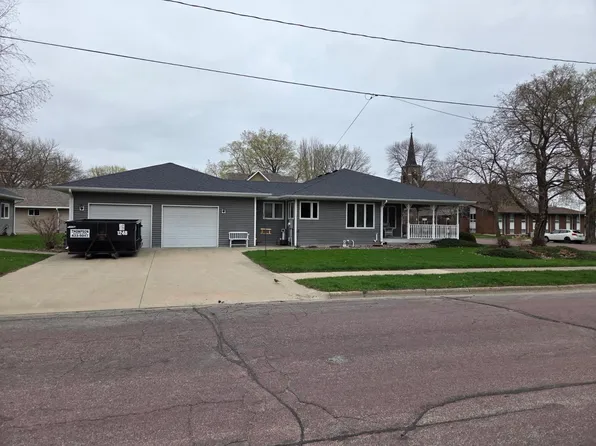219 1st St NW, New Richland, MN 56072