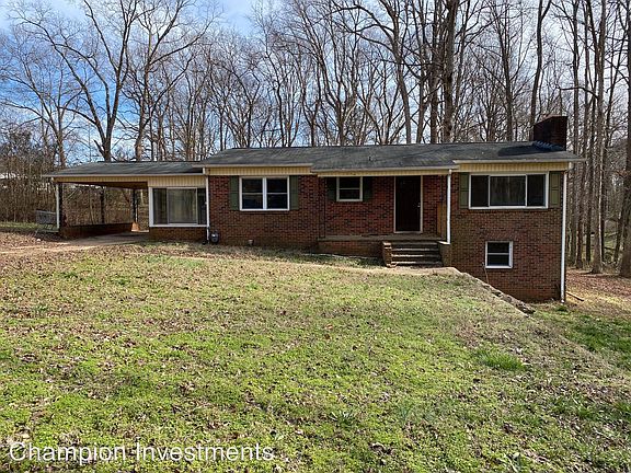 2nd image of 2128 Dana Pl
