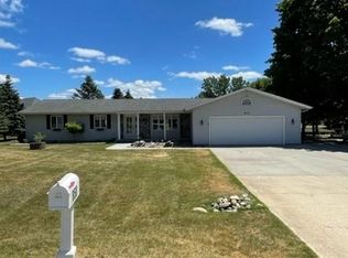 850 Meadowbrook Dr, Mount Pleasant, MI 48858