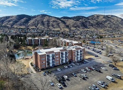 1150 Golden Cir Photo 1