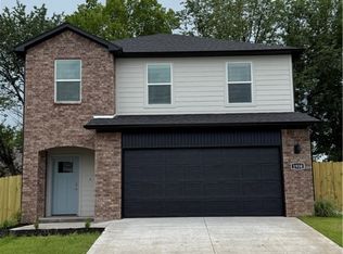1930 Larkspur St, Springdale, AR 72762