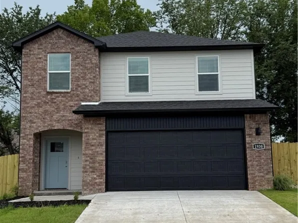 1930 Larkspur St, Springdale, AR 72762