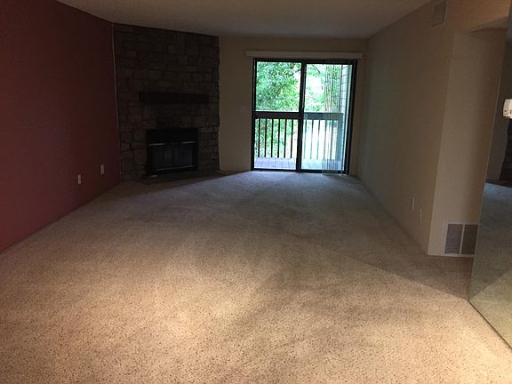 Living/dining room combo