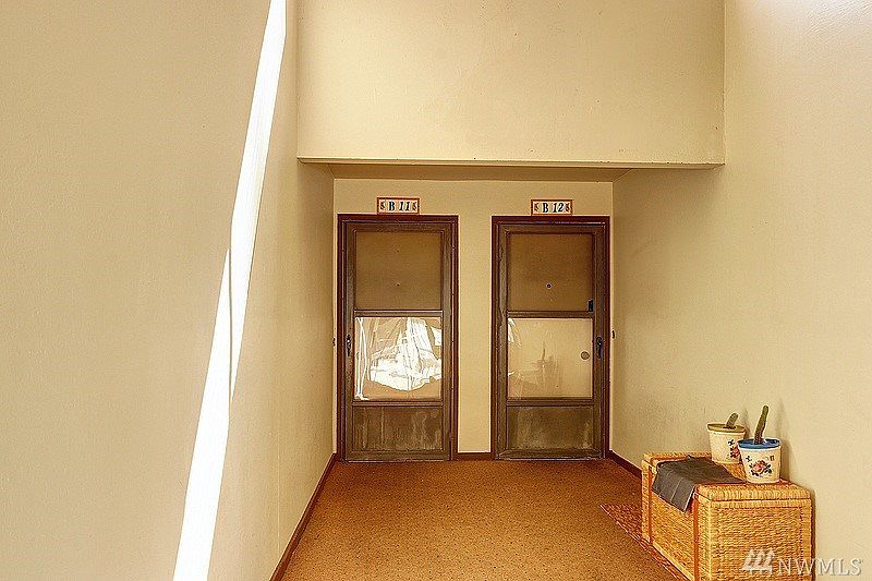 1st image of 13739 15th Ave NE APT B11