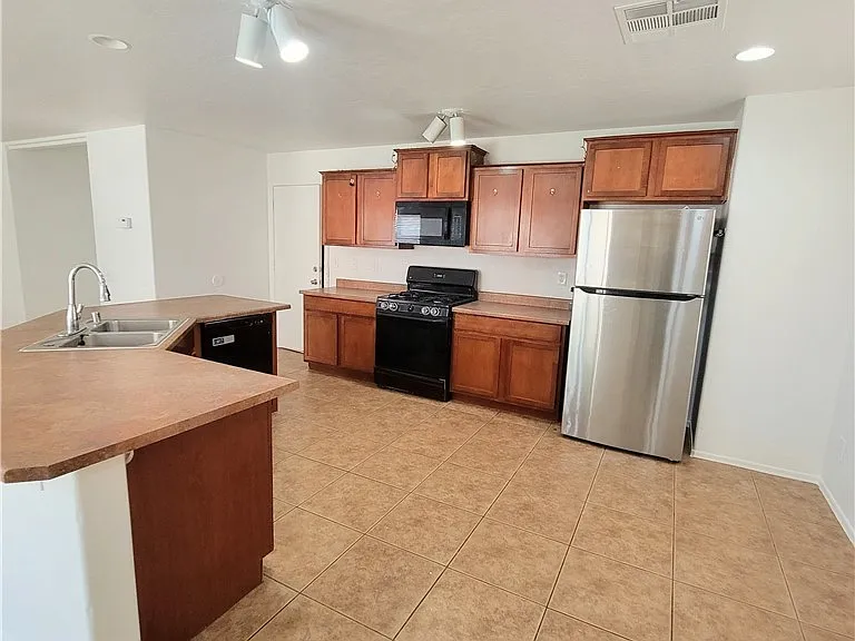 9090 Tolford Ave — Photo 7