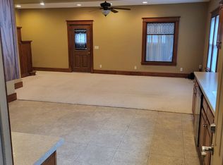 205 W State St, Dike, IA 50624