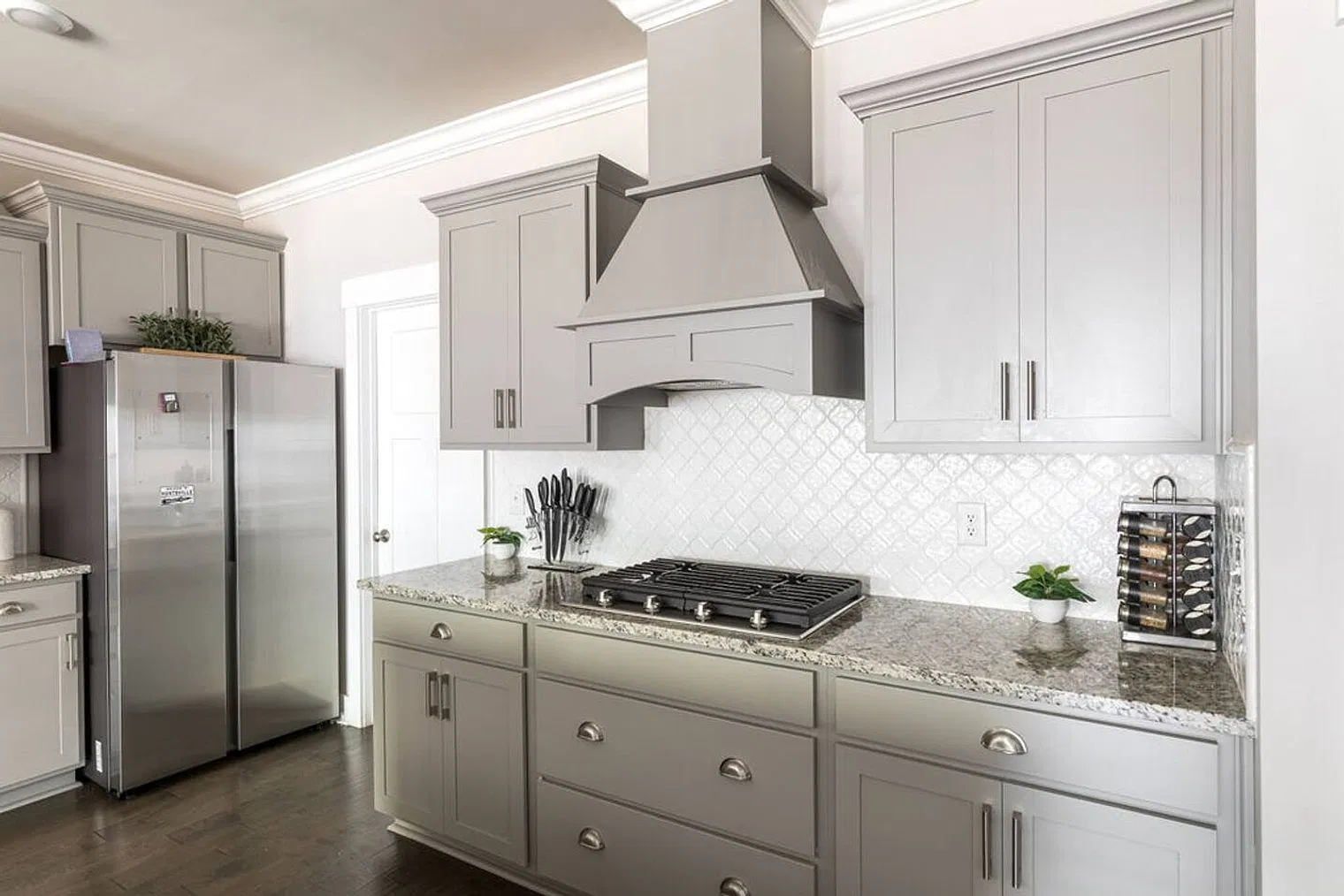 3 bed, 2.0 bath, $3,487 — Photo 4