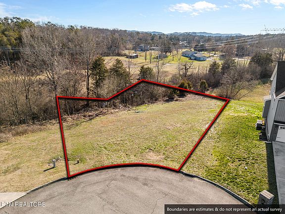 3rd image of 7705 Fox Valley Ln