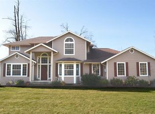 2010 210th Ave E, Lake Tapps, WA 98391