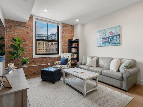 121 Portland St Unit 603, Boston, MA 02114