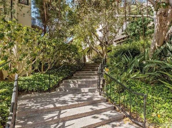 8672 Villa La Jolla Dr Unit 2, La Jolla, CA 92037