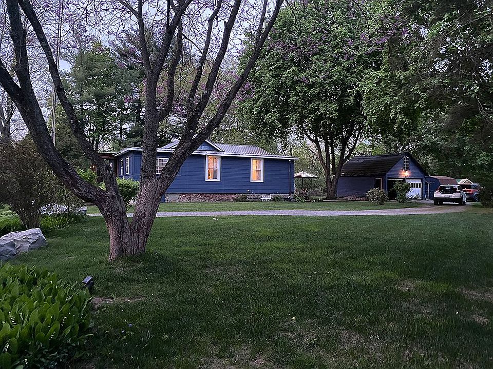 2nd image of 8 Gilman Ave