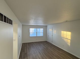 101 N 3rd Ave APT 2, Winterset, IA 50273