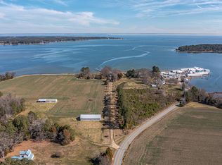 2955 Mundy Point Rd, Callao, VA 22435