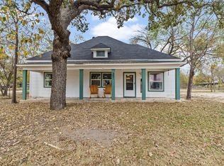 301 NE 1st St, Cross Plains, TX 76443