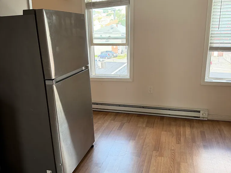 57 Endicott St #3 — Photo 7