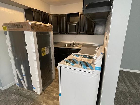 5th image of 2734 Harrison Ave #2-2-2