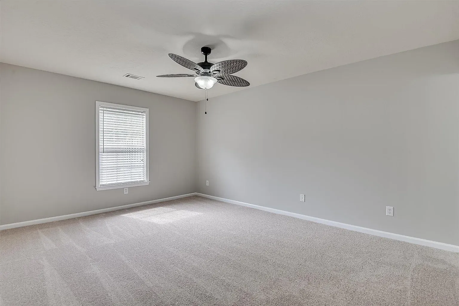 2 bed, 1276 sqft, $1,450 — Photo 3