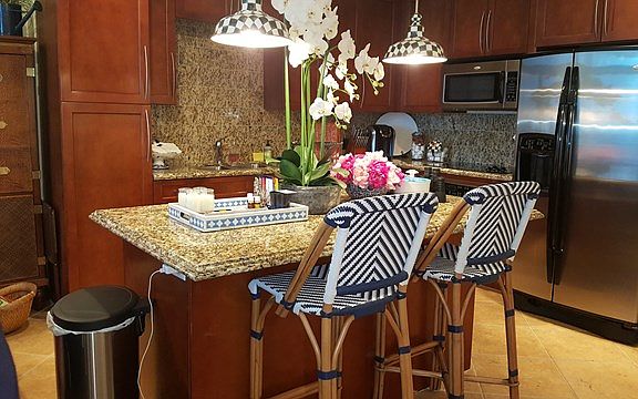 5th image of 310A Padre Blvd