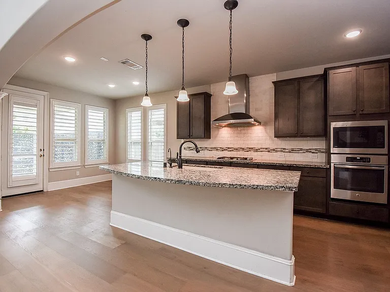 10106 Cypress Path — Photo 22
