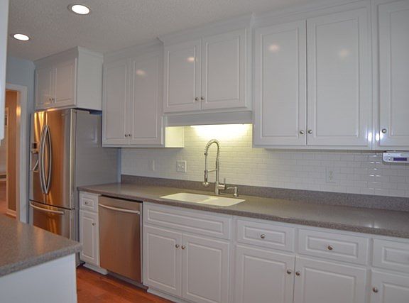 4th image of 126 Champion Pine Ln