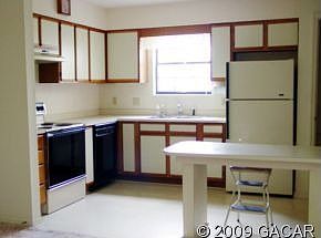 4th image of 346 SE Pearl Ter