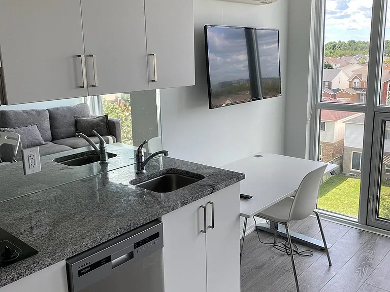 1900 Simcoe St N #416 — Photo 5