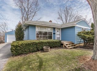 17 S Hickory St, Palatine, IL 60067