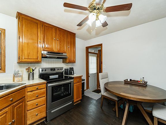 4th image of 2004 18th St NW