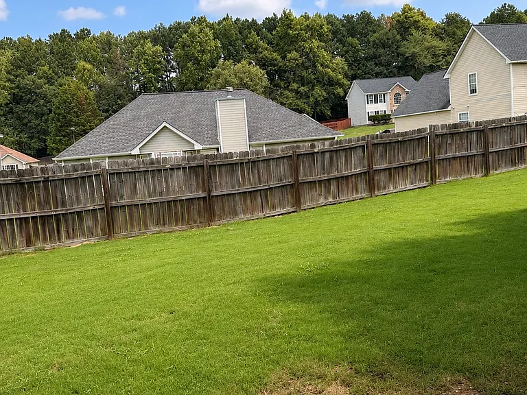 687 Spencer Ct — Photo 16